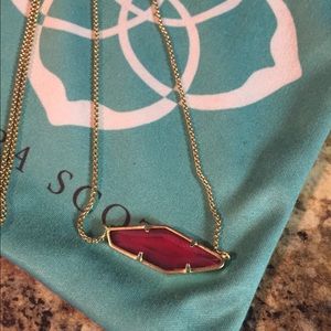 Kendra Scott Beth necklace
