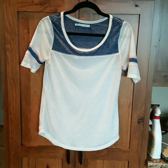 Baseball tee