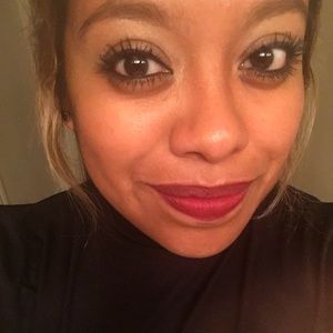 Meet your Posher, Gina