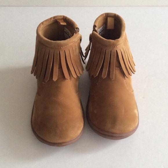 carters moccasins