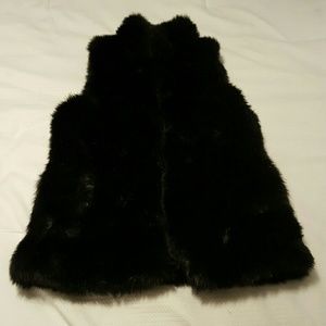 FUR VEST