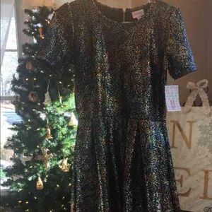 LulaRoe Elegant Christmas Collection Amelia Medium