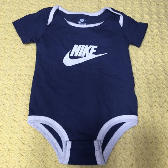 NWOT Infant Onesie's Bundle - Picture 4 of 5