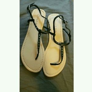 *FINAL PRICE*Studded sandals