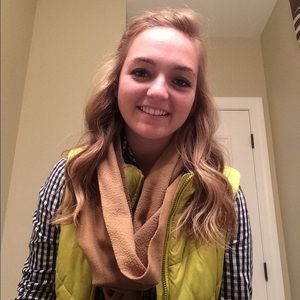 Meet your Posher, Liz