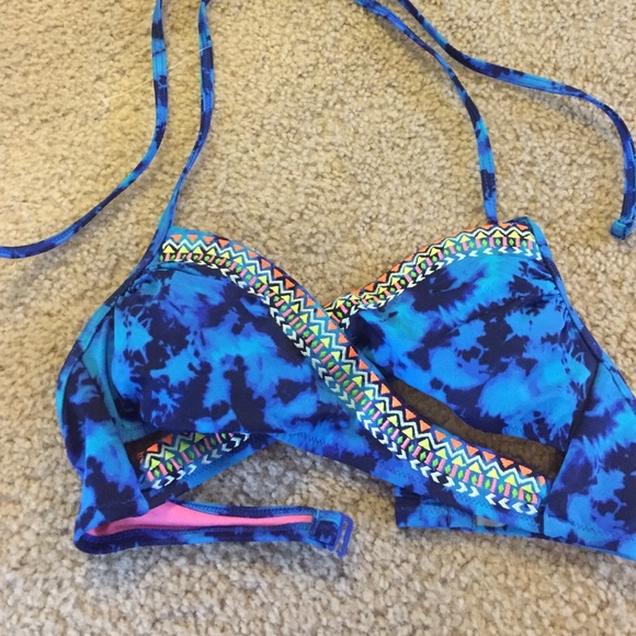 VS XS swim top