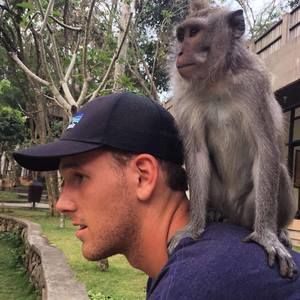 Meet your Posher, Jon