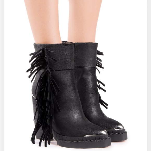 Jeffrey Campbell Shoes - NWOT Jeffrey Campbell "Bandero" Booties