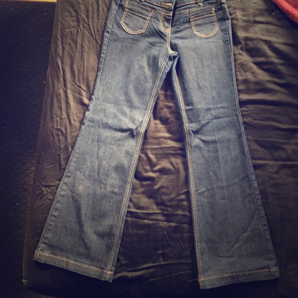 Flare leg dark blue jeans