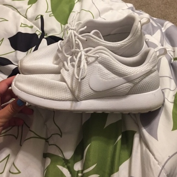 BEING HELD PLEASE DO NOT PURCHASE