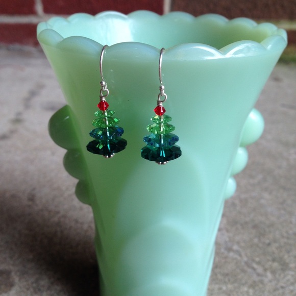 Christmas Tree Earrings - Picture 1 of 3