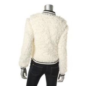 Kiind of Tina Faux Fur Bomber jacket.