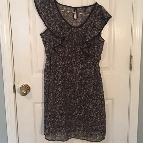 Floral frill dress *CONSIGNING THIS WEEKEND!!*