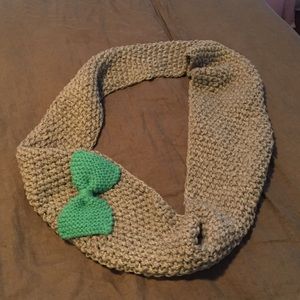 Gray crochet infinity scarfs