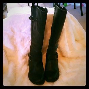 Black size 9 boots