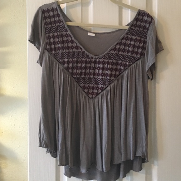 Francesca's Collections Tops - Francesca's - Flowy Printed Blouse