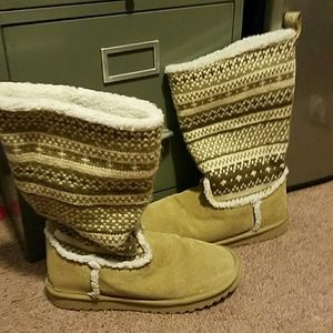 Calf winter boots veryyyyy cute