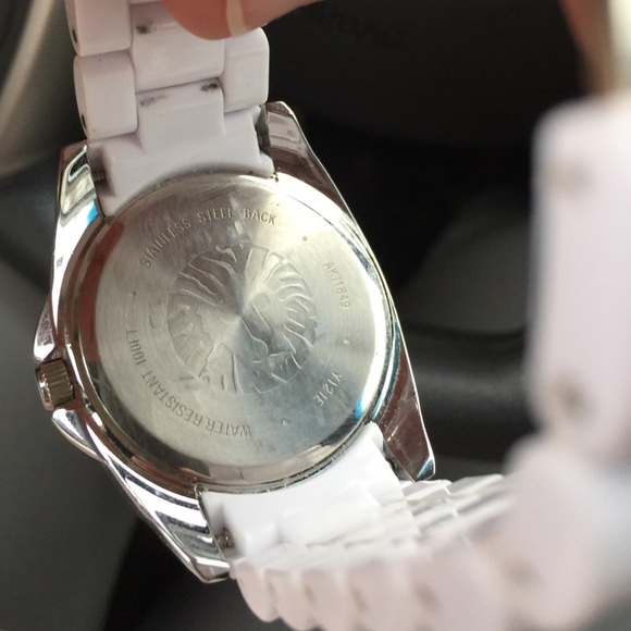 NWOT Anne Klein watch - Picture 3 of 3
