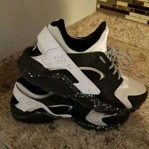 Custom men's Nike Huarache's