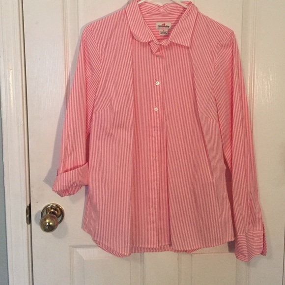Pink & white Oxford *CONSIGNING THIS WEEKEND!*