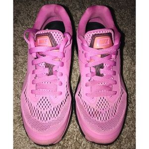PINK Women's NIKE Air Max || Size 8