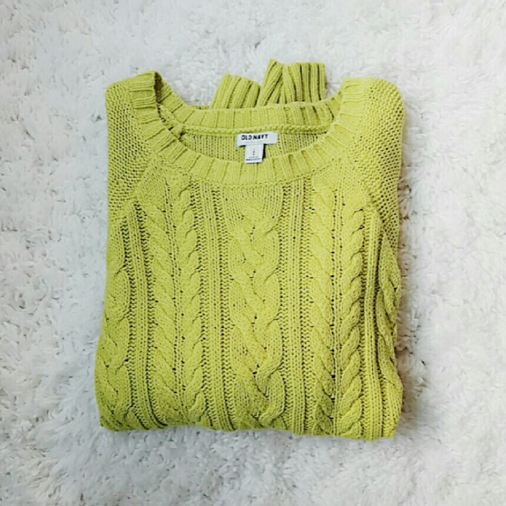 OLD NAVY cable knit sweater size L