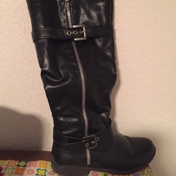 Just Fab women's tall black boots