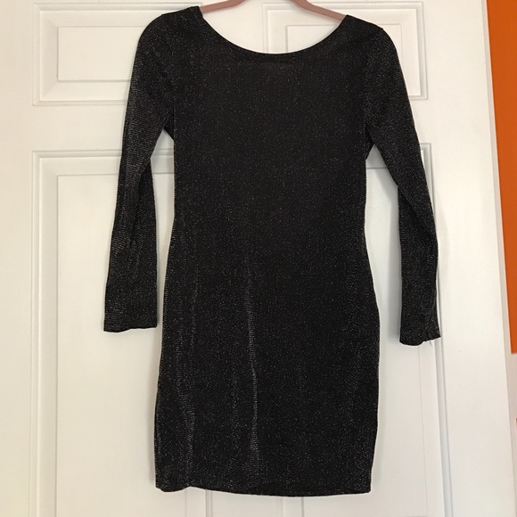 Long sleeve lightweight shimmer backless dress