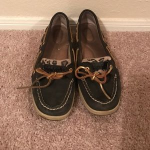 Leopard Sperry's