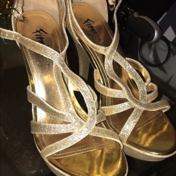 Gold Glitter Heels - Picture 2 of 3