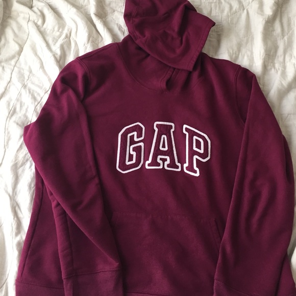 GAP raspberry hoodie
