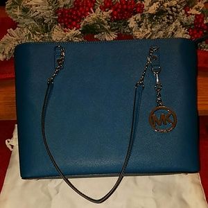 Authentic Michael Kors jet set tote