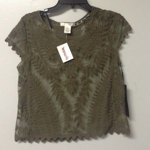 Lace top, NWT