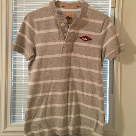 Men's hollister tee