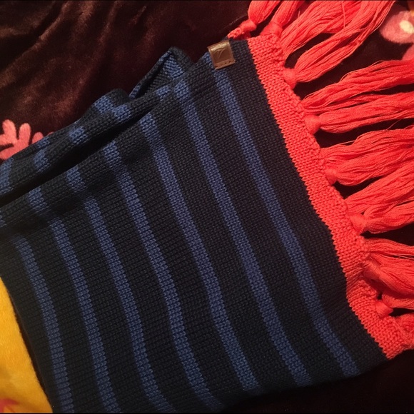 sperry scarf