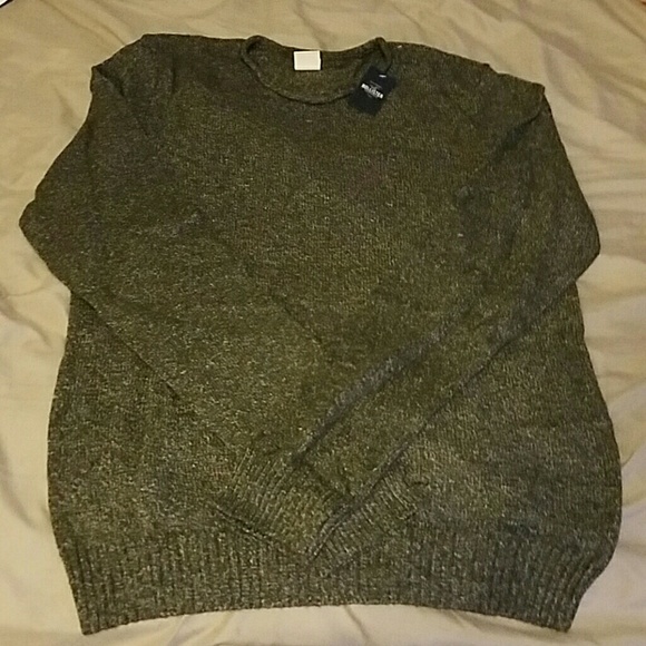 NWT Hollister Grey Sweater