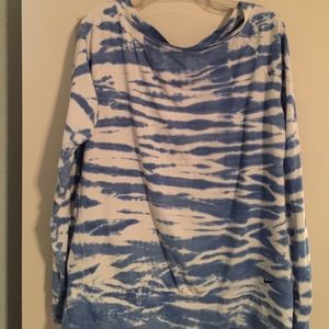 Women's Nike dr-fit top