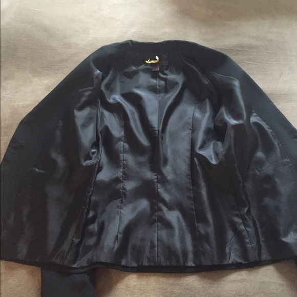 Black Blazer (small) - Picture 3 of 4