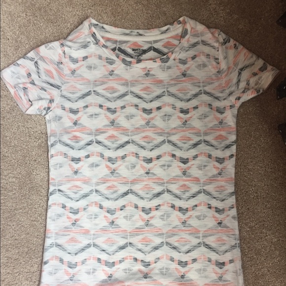 Tee shirt