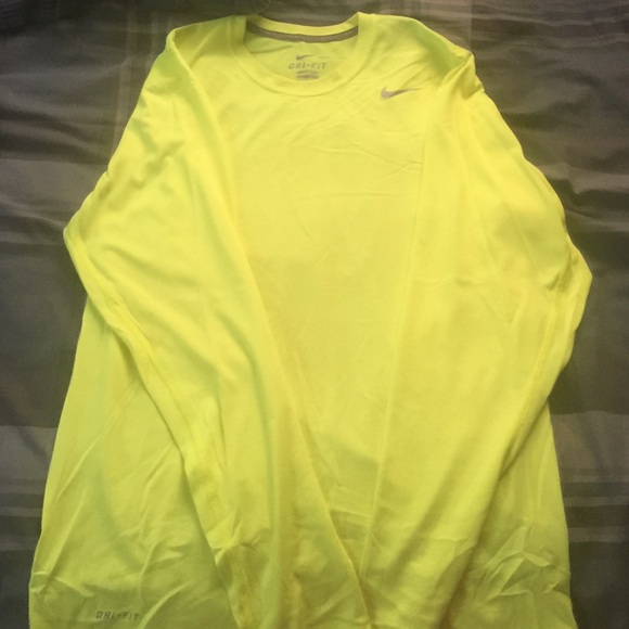Nike Dri Fit Long Sleeve Shirt