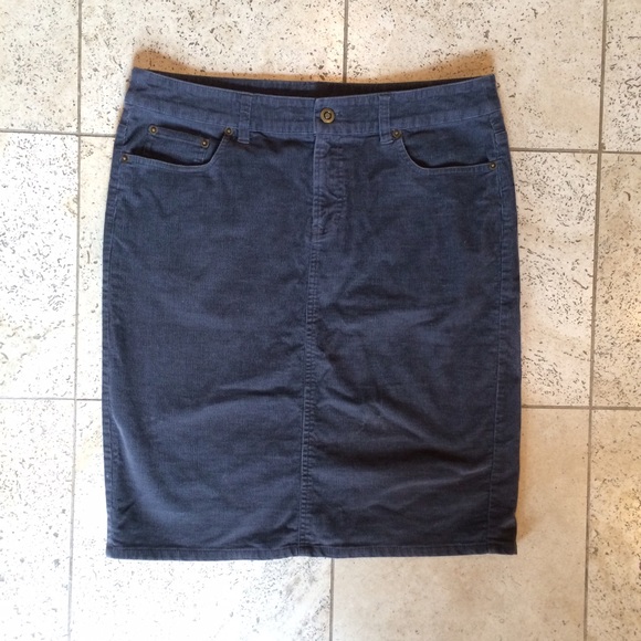 Garnet Hill Corduroy skirt