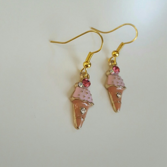 Icecream Cone Earrings - Picture 2 of 3