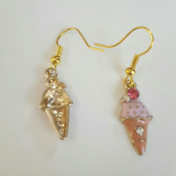Icecream Cone Earrings - Picture 3 of 3