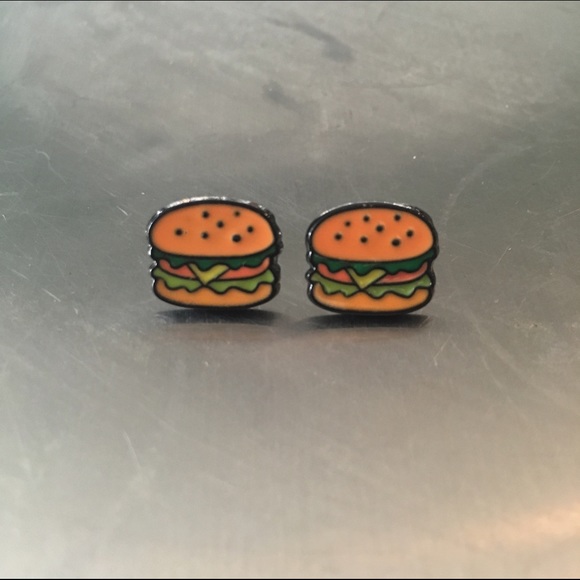 🍔 Adorable Cheeseburger Enamel Stud Earrings - Picture 2 of 4