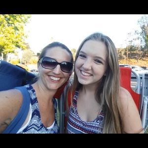 Meet your Posher, Delaney