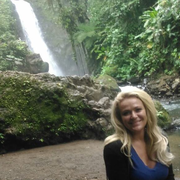 Meet your Posher, Krissa