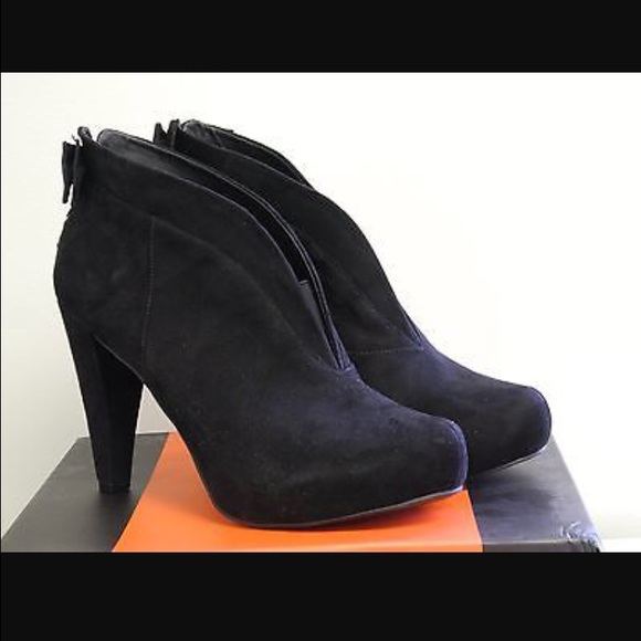 Guess Booties