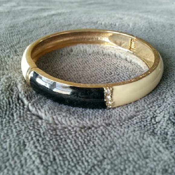 Black and cream enamel bracelet with rhinestones