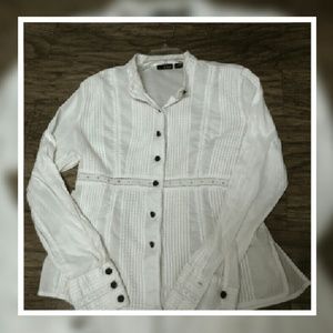 NWOT CUTE CREAM COLORED TOP sz LARGE