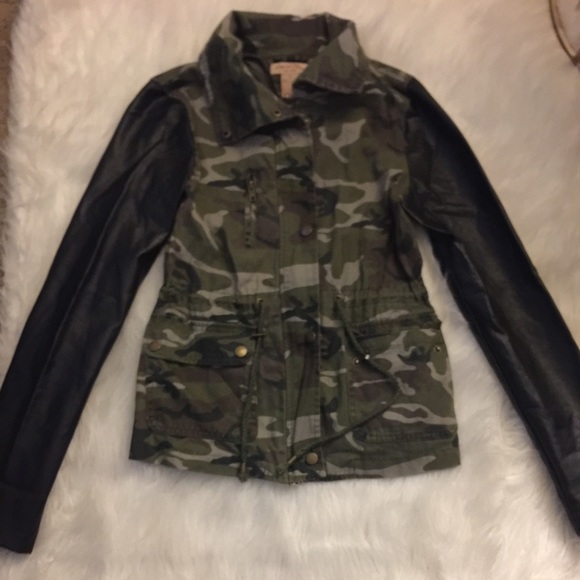 Military leather sleeves jacket .